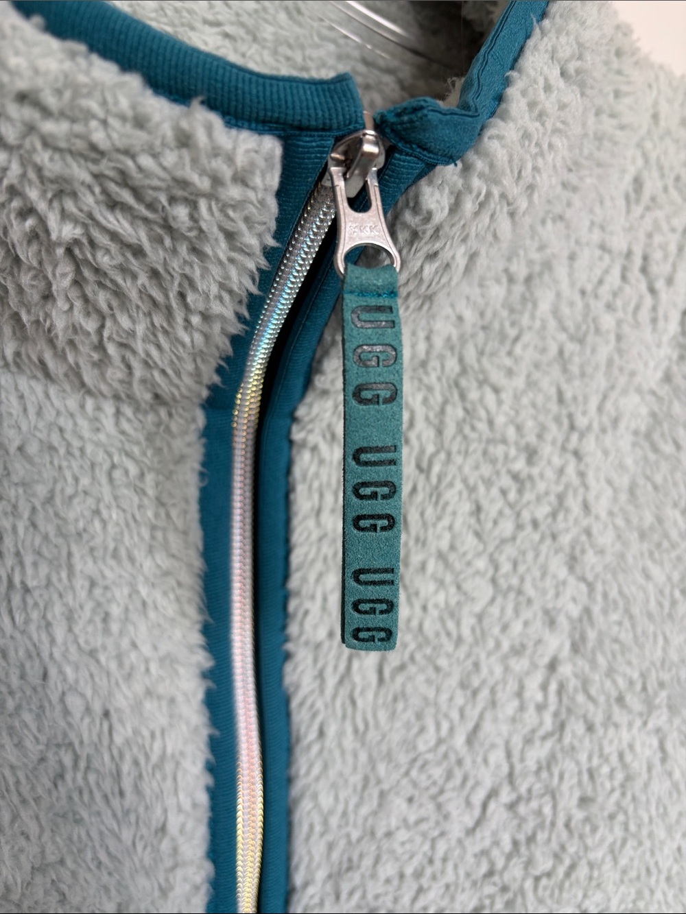 UGG Plush Jacket - Picture 4 of 9